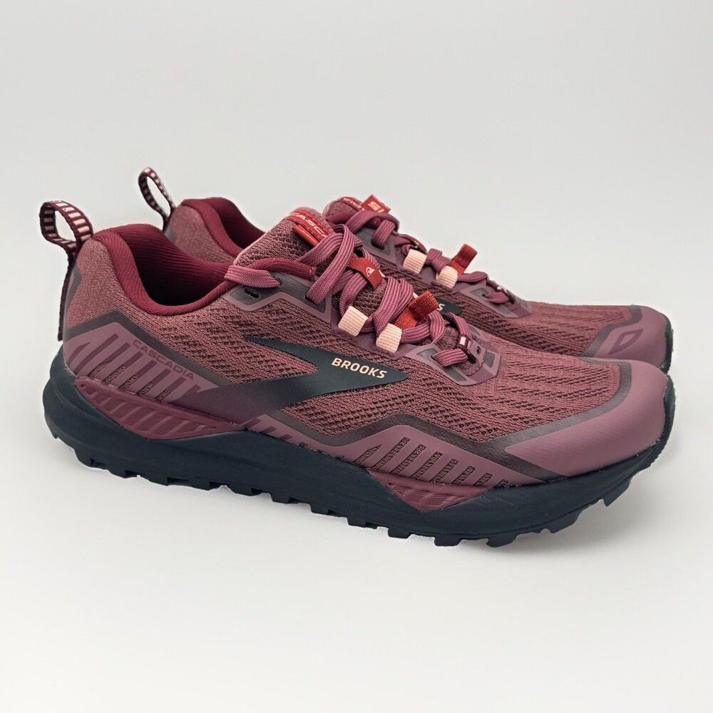 Brooks Cascadia 15 Trail Shoes Burgundy Red Hiking Running Women's Size 6.5